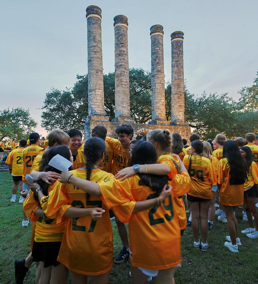 Baylor Class of '29 Students join the Baylor Line at Independence